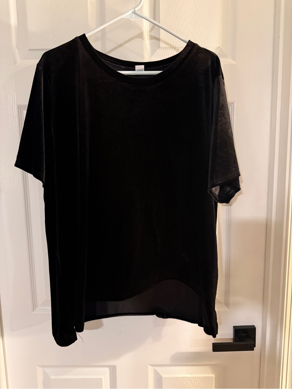 Old Navy Black Short Sleeve Velvet Tee